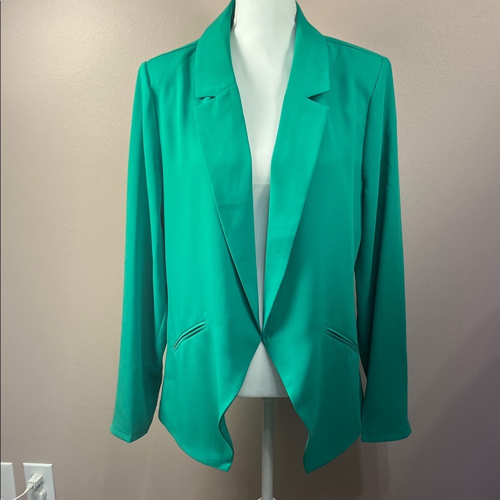Lulu's Kelly Green Blazer